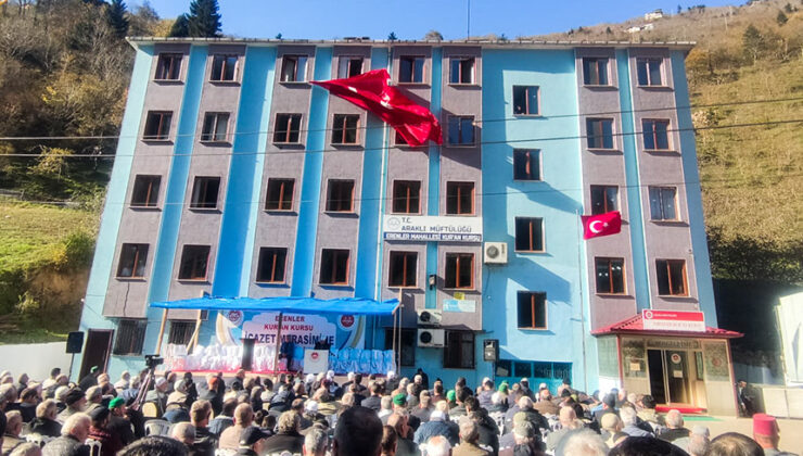 Araklı’da 18 hafız icazet aldı