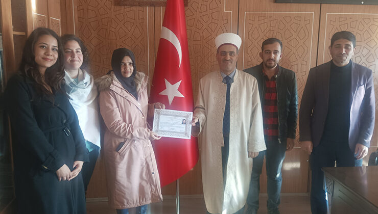 Hint vatandaşı Borkar, Müslüman oldu