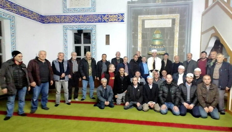 Vakfıkebir’de aileler camide buluşuyor