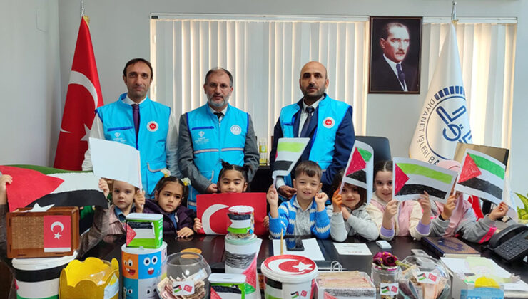 Minikler, Gazzeli kardeşlerini unutmuyor