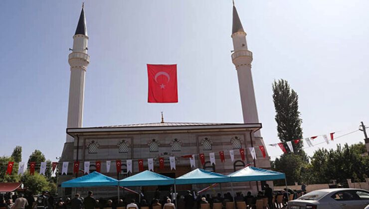 Yahyalı’da cami ve Kur’an kursu açıldı