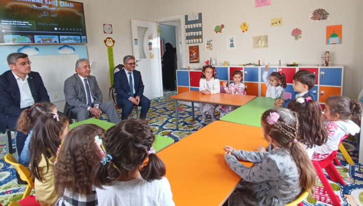 Müftü Haliloğlu, miniklerle buluştu