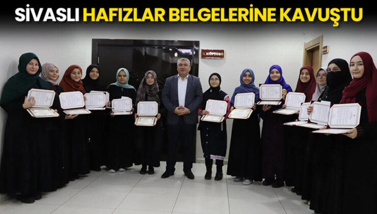 Sivaslı hafızlar belgelerine kavuştu