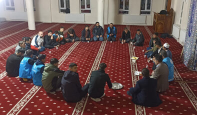 Gürpınar’da gençlik iftarda buluştu
