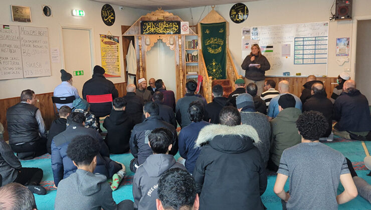 İsveç’te “Ramazanda sigarayı bırak” kampanyası