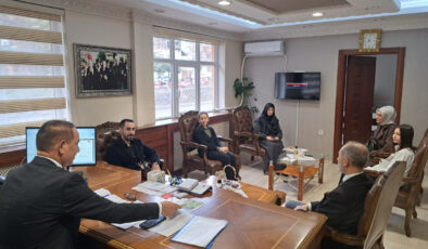 Öğrenciler, Akif’in şiirlerini en güzel okuyan olmak için yarıştı