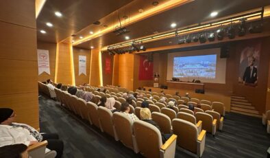 Isparta Şehir Hastanesinde Kadir Gecesi konferansı