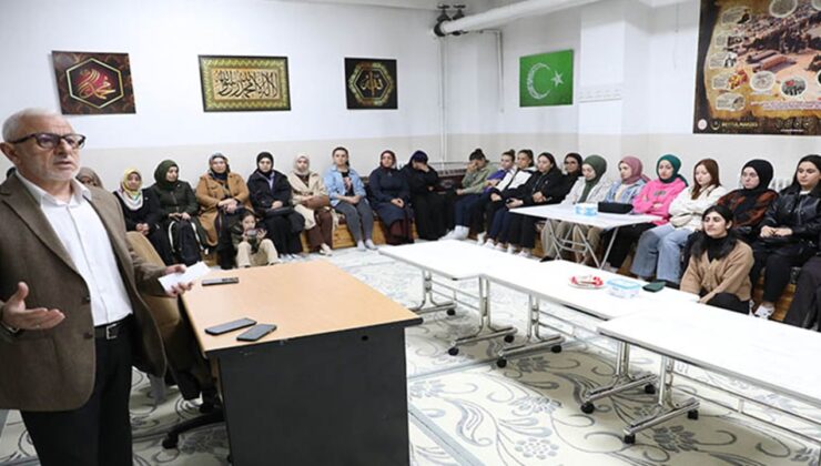 Akkuş: Bütün gençlerimize ulaşmaya çalışıyoruz