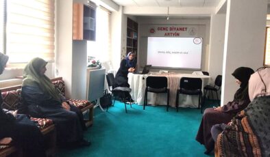 Artvin’de kadınlar “Savaş, Göç ve Aile”yi konuştu