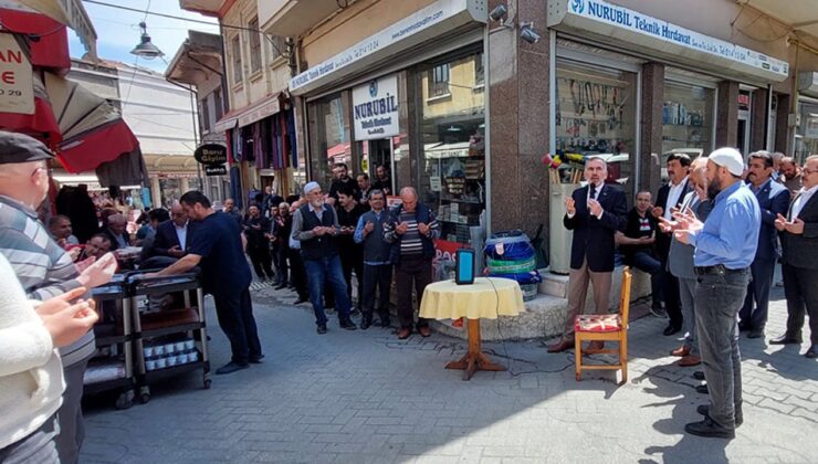 Kastamonu’da esnaf, her Cuma duayla işe başlıyor