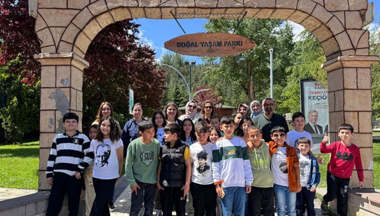 Mengenli gençler gezide buluştu