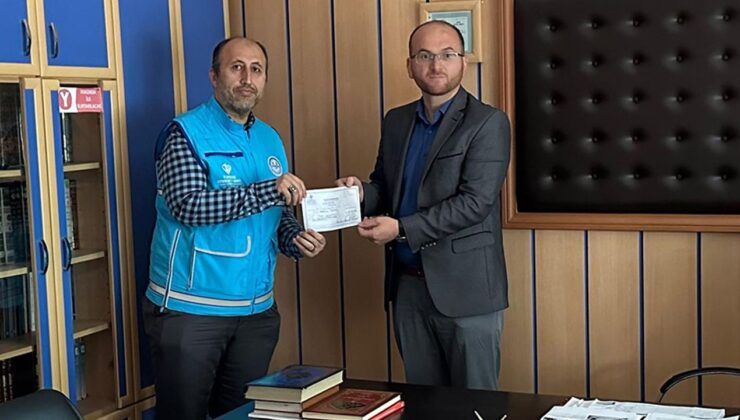 Müftü maaşını Gazze için bağışladı