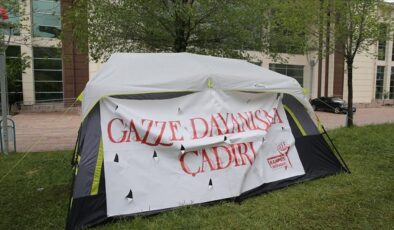 Muş’ta üniversite öğrencileri “Gazze Dayanışma Çadırı” kurdu