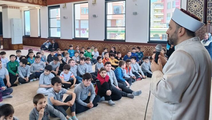 Rize’de “Cami Çocuk Buluşması” düzenlendi