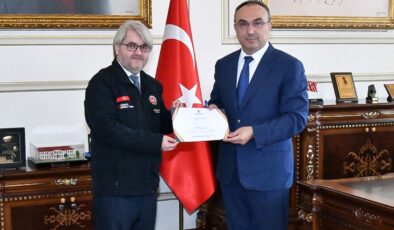 Tekirdağ Valisi Soytürk, kurban vekaletini TDV’ye verdi