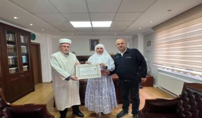 Ukrayna vatandaşı Olga Müslüman oldu