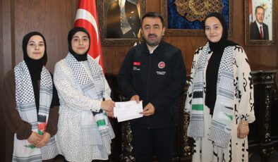 Mezuniyet töreni yapmak yerine Gazze’ye bağışta bulundular