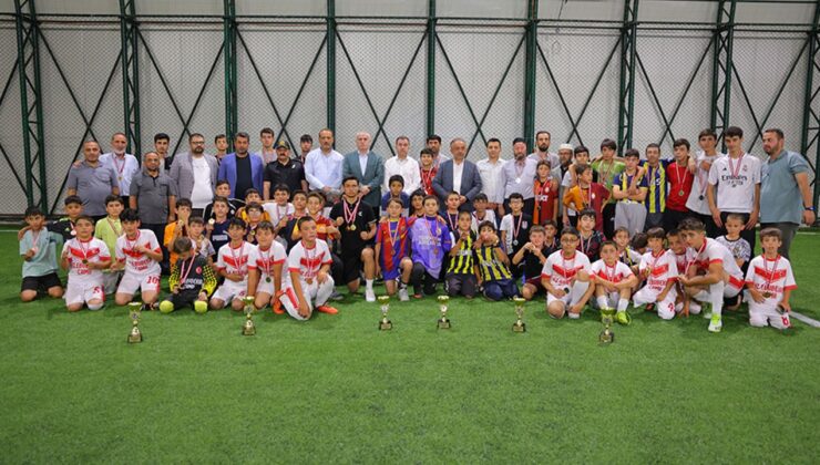 Bayburt’ta öğrenciler turnuvada buluştu