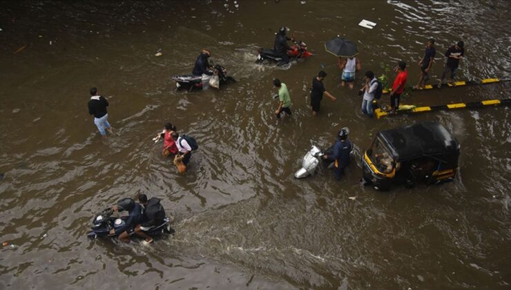 Hindistan’ın Racastan eyaletinde şiddetli yağışlar sebebiyle 20 kişi öldü