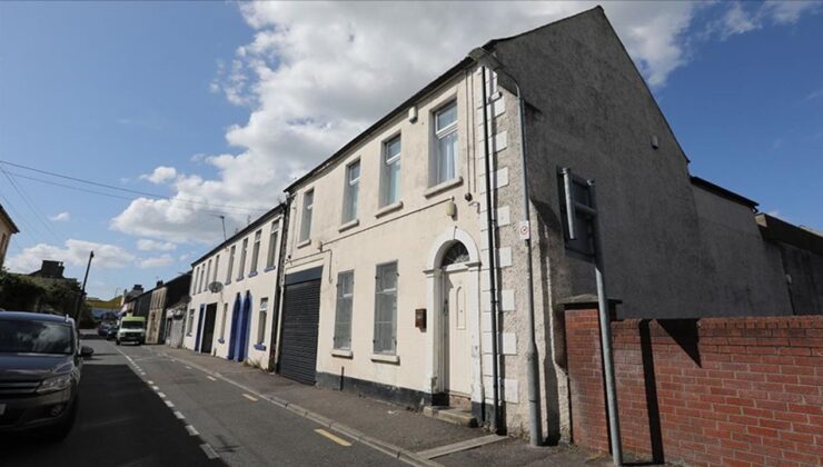 Kuzey İrlanda’da cami saldırısıyla ilgili bir kişi gözaltına alındı