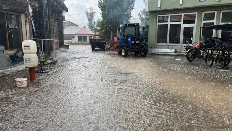 Ağrı ve Kars’ta sağanak ve dolu etkili oldu