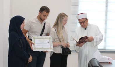 Hollandalı genç Aydın’da Müslüman oldu
