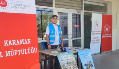 Müftülük üniversitede öğrencilere rehberlik ediyor