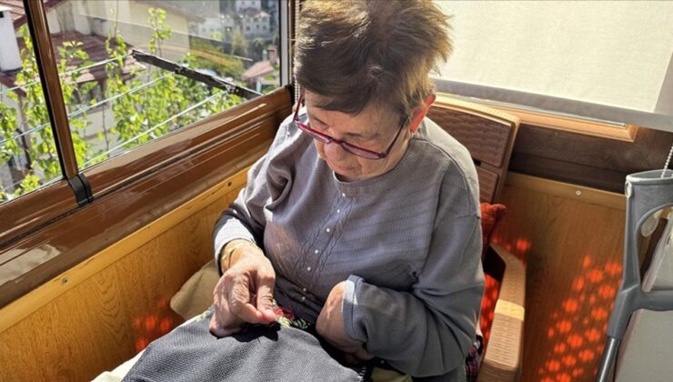 Seccade işleyerek hayata tutundu