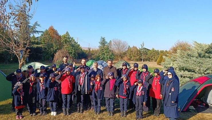 Eskişehir’de “İzcilik Kampı” düzenlendi