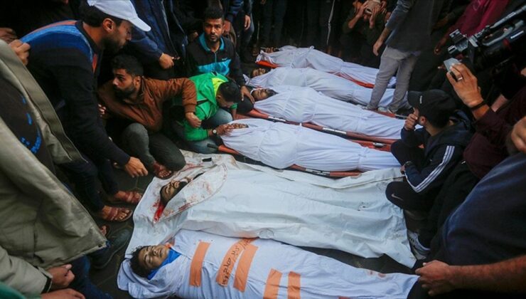 İşgalcilerin 405 gündür saldırılarını sürdürdüğü Gazze’de şehit sayısı 43 bin 736’ya çıktı