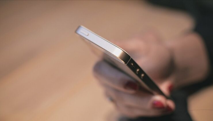 Akıllı telefonlarla yatağa girmek uyku sağlığını olumsuz etkiliyor