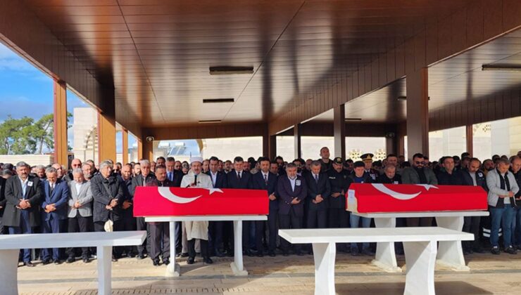 Helikopter kazasında vefat edenler ebediyete uğurlandı