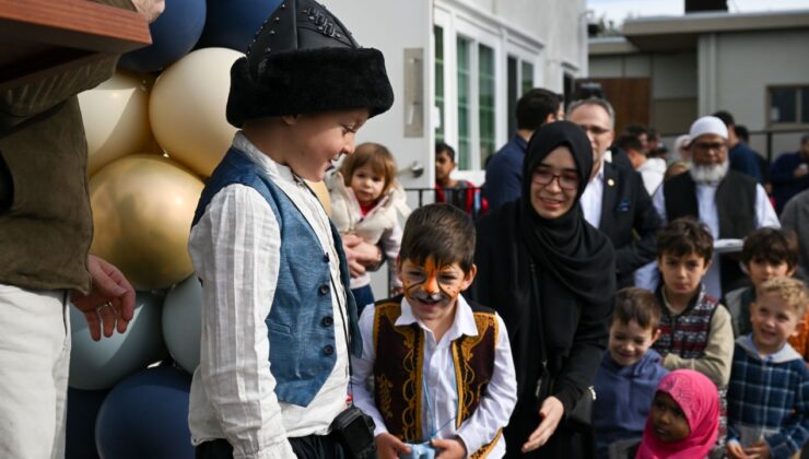 ABD’nin California eyaletinde “Diyanet Ertuğrul Gazi Camisi” ibadete açıldı