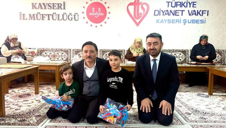 Vali Çiçek, TDV Kadın gönüllülerini ziyaret etti