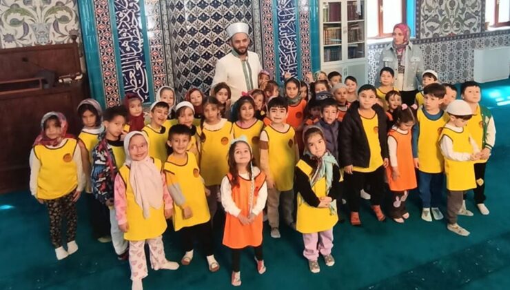 Karaman’da miniklere cami tanıtıldı