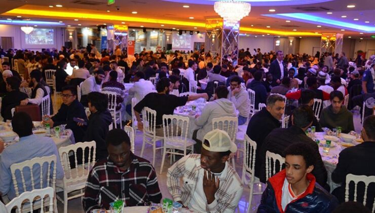 Konya’da yabancı uyruklu öğrenciler iftarda buluştu