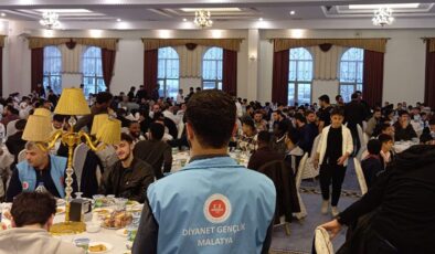 Malatya’da 2 bin 500 genç iyilik sofrasında buluştu