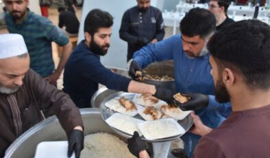 Osmanlı mirası toplu iftar geleneği Kerkük’te yaşatılmaya devam ediyor