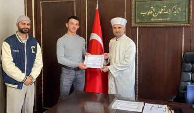 Polonyalı Gracjan İstanbul’da Müslüman oldu