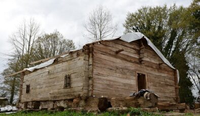 Samsun’da 8 asırlık tarihi çivisiz ahşap camide onarım çalışmaları başladı