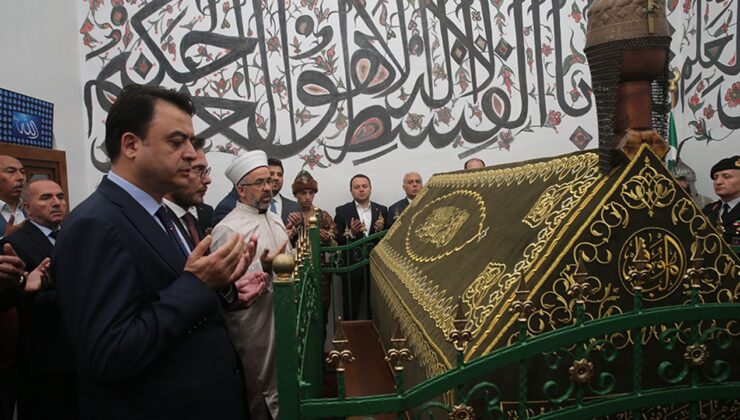 Tokat’ta Danişment Melik Ahmet Gazi Türbesi’nin puşidesi değiştirildi