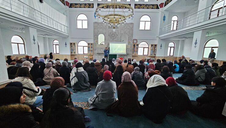 Tuşba’da gençler iftarda buluştu