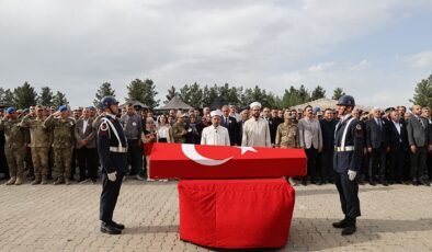 Jandarma Uzman Çavuş Şükrü Taş Mardin’de son yolculuğuna uğurlandı