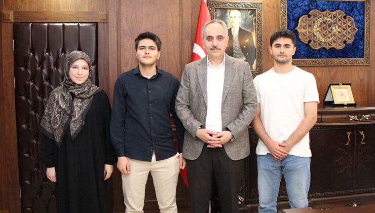 Amasya’da gençler umreyle ödüllendirildi