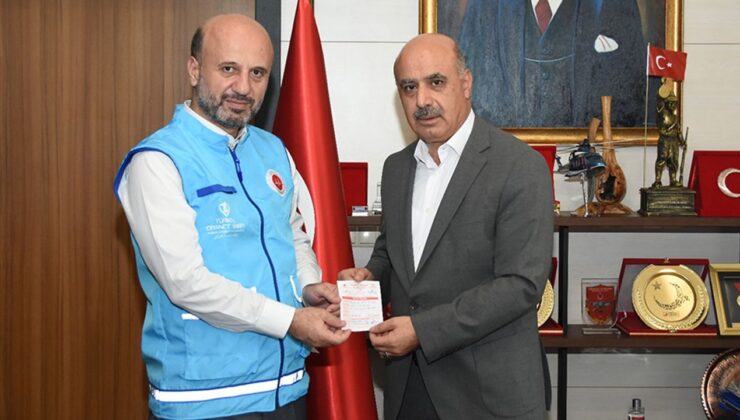 Emniyet Müdürü Gökduman, kurbanını TDV’ye verdi