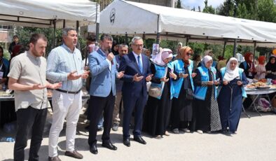 Hatay’da gençlik için kermesler düzenleniyor