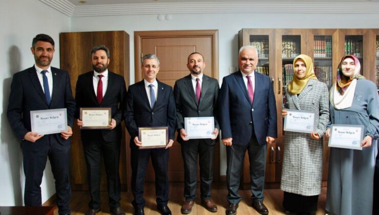 Karabük’te manevi danışmanlar ödüllendirildi
