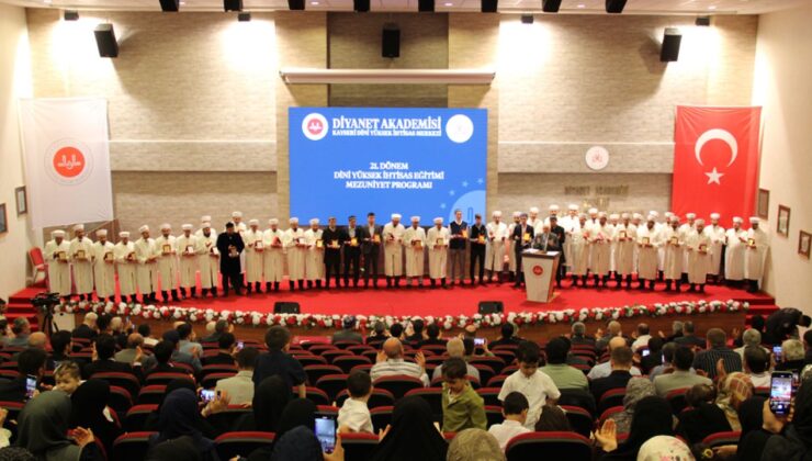Kayseri İhtisas 21. Dönem mezunlarını verdi