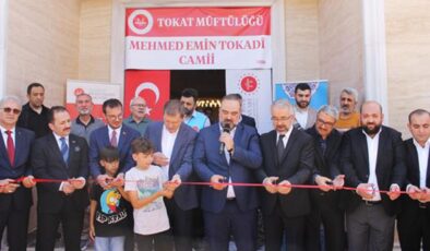 Mehmet Emin Tokadi Camii dualarla açıldı