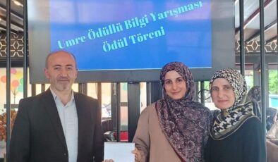 Müftülük umre yarışmasında dereceye girenleri ödüllendirdi